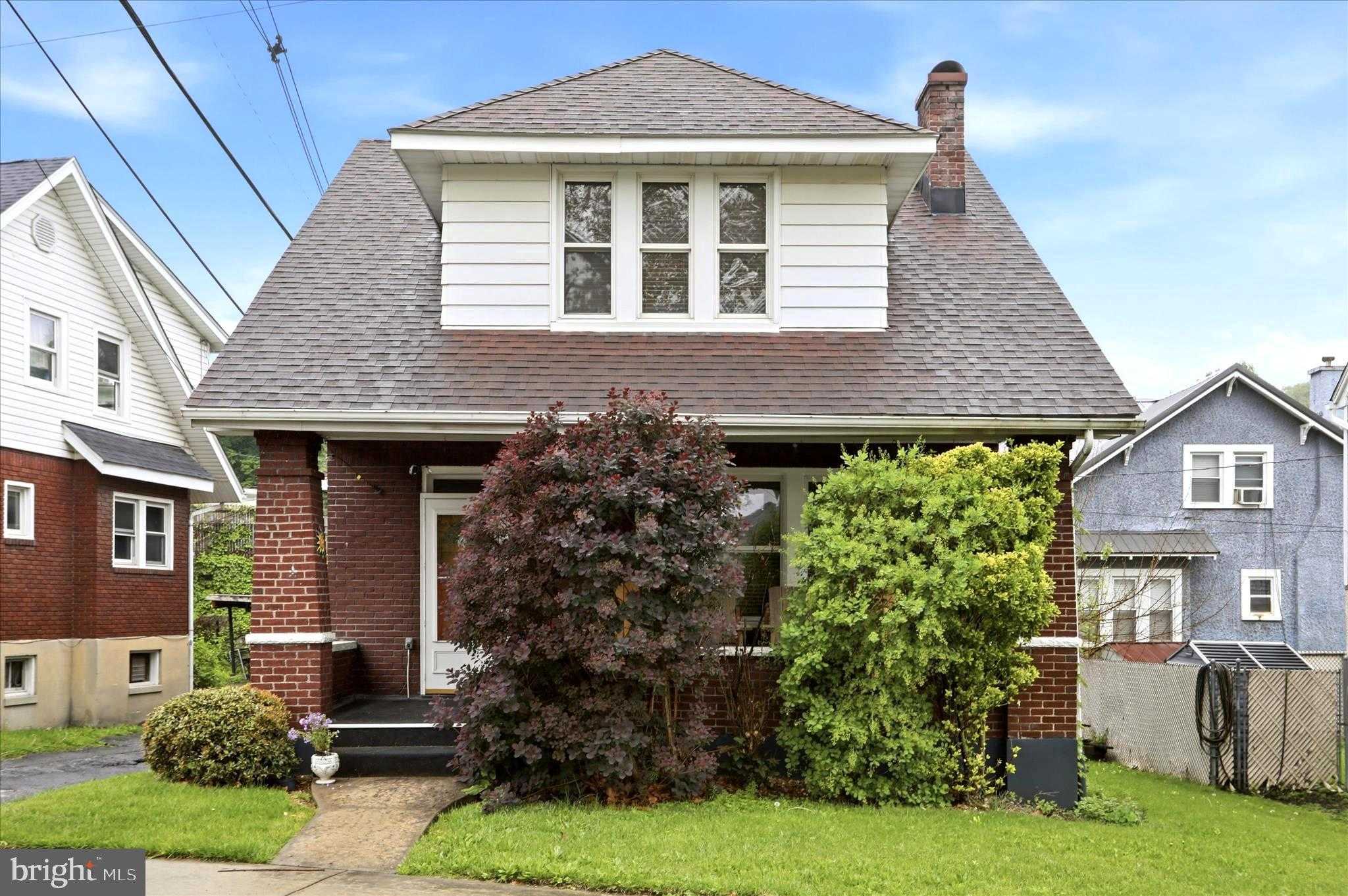 905 Fayette St, Cumberland