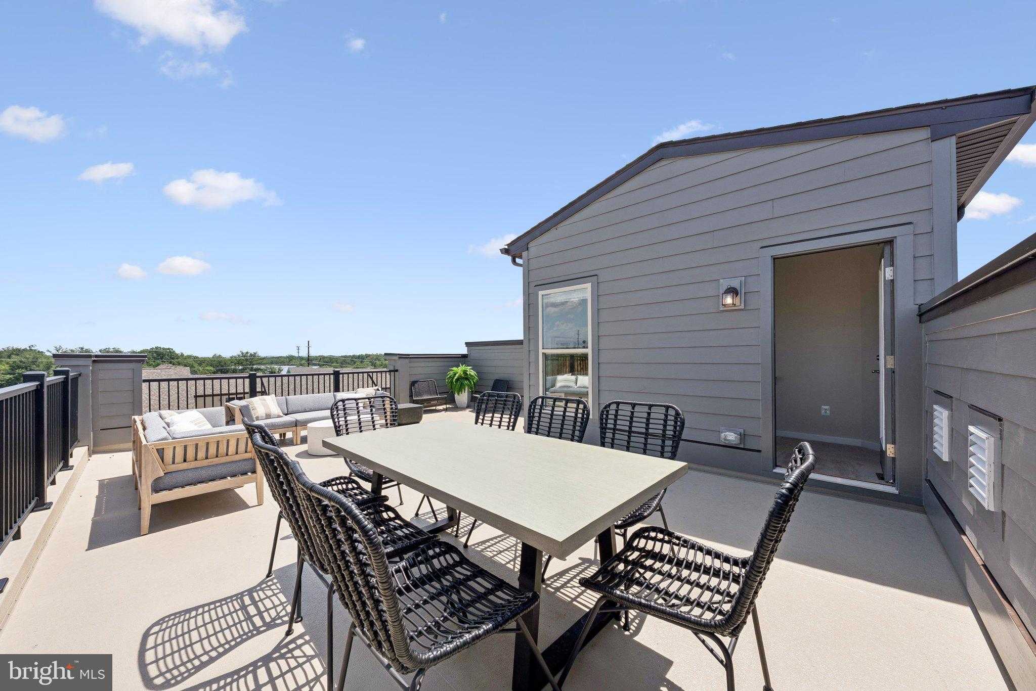 11007 Joslin St photo 28