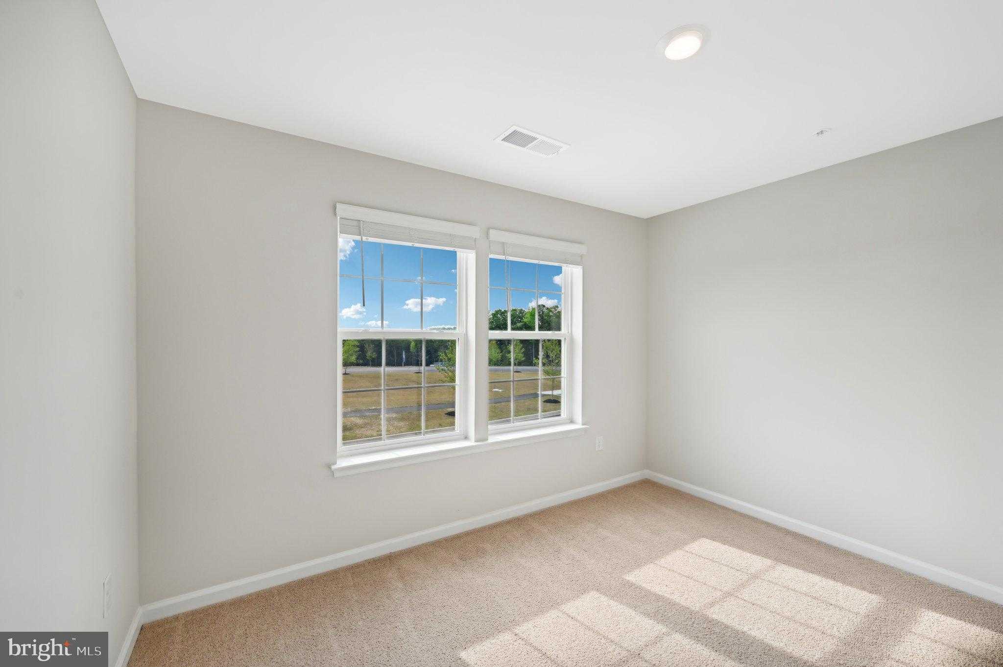 710 Managrass Dr photo 25