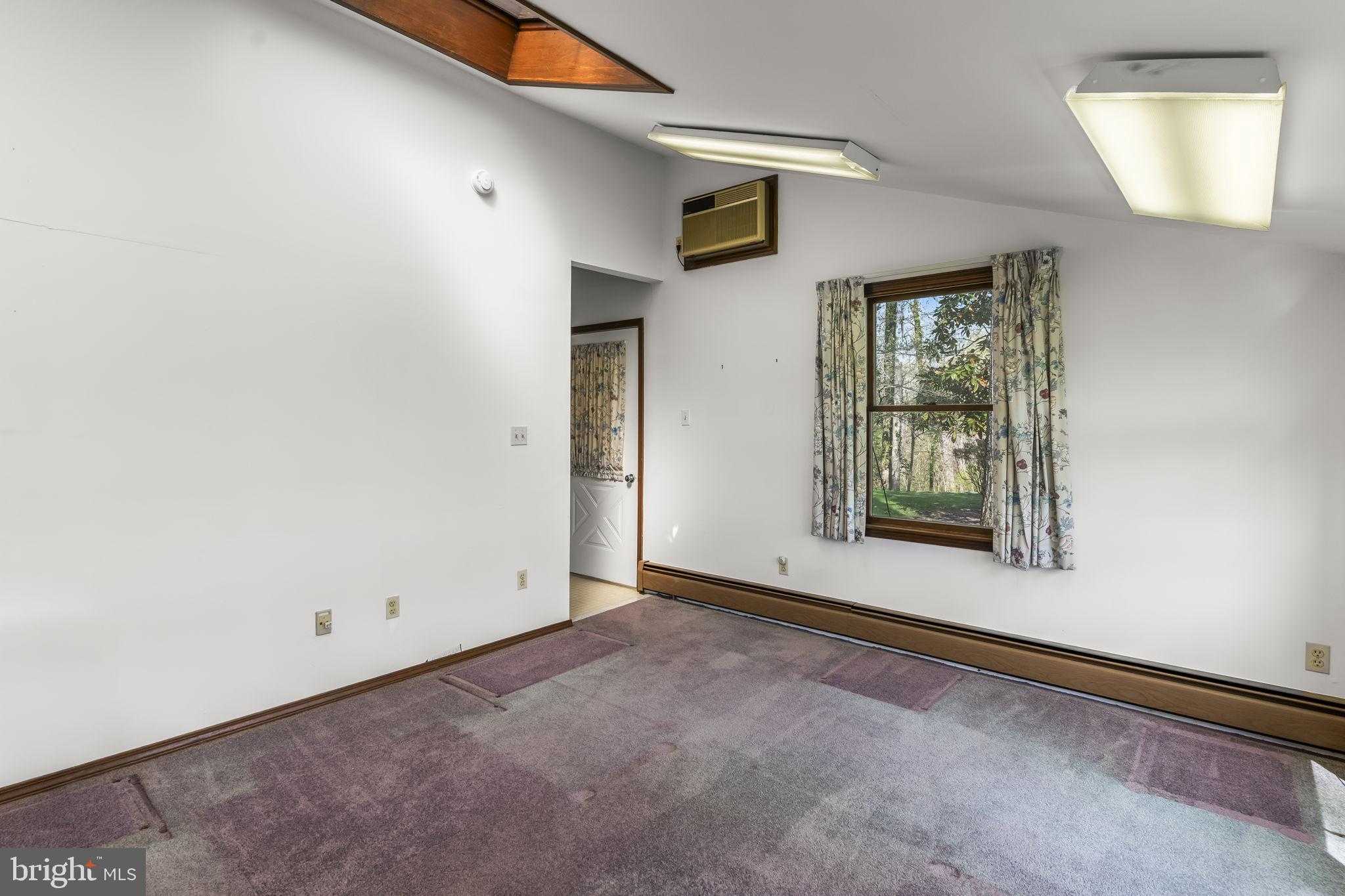 2237 Garrity Rd photo 33
