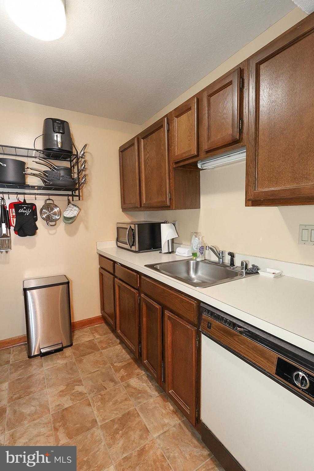 23313 Sugar Maple CT # 2c photo 17