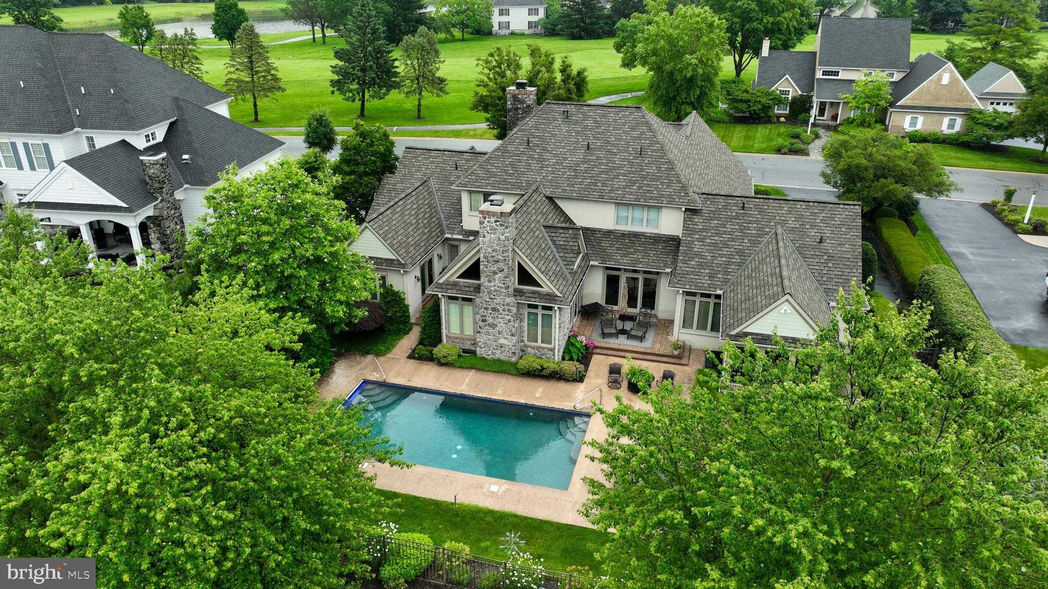783 Bent Creek Dr photo 2