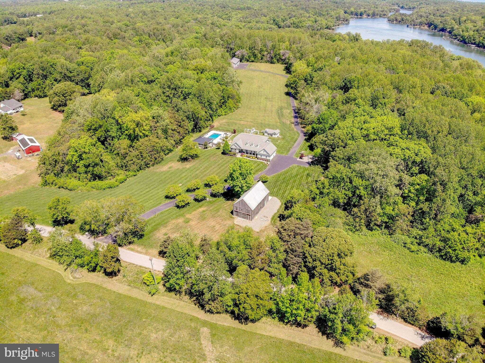 2393 Garrity Rd photo 2