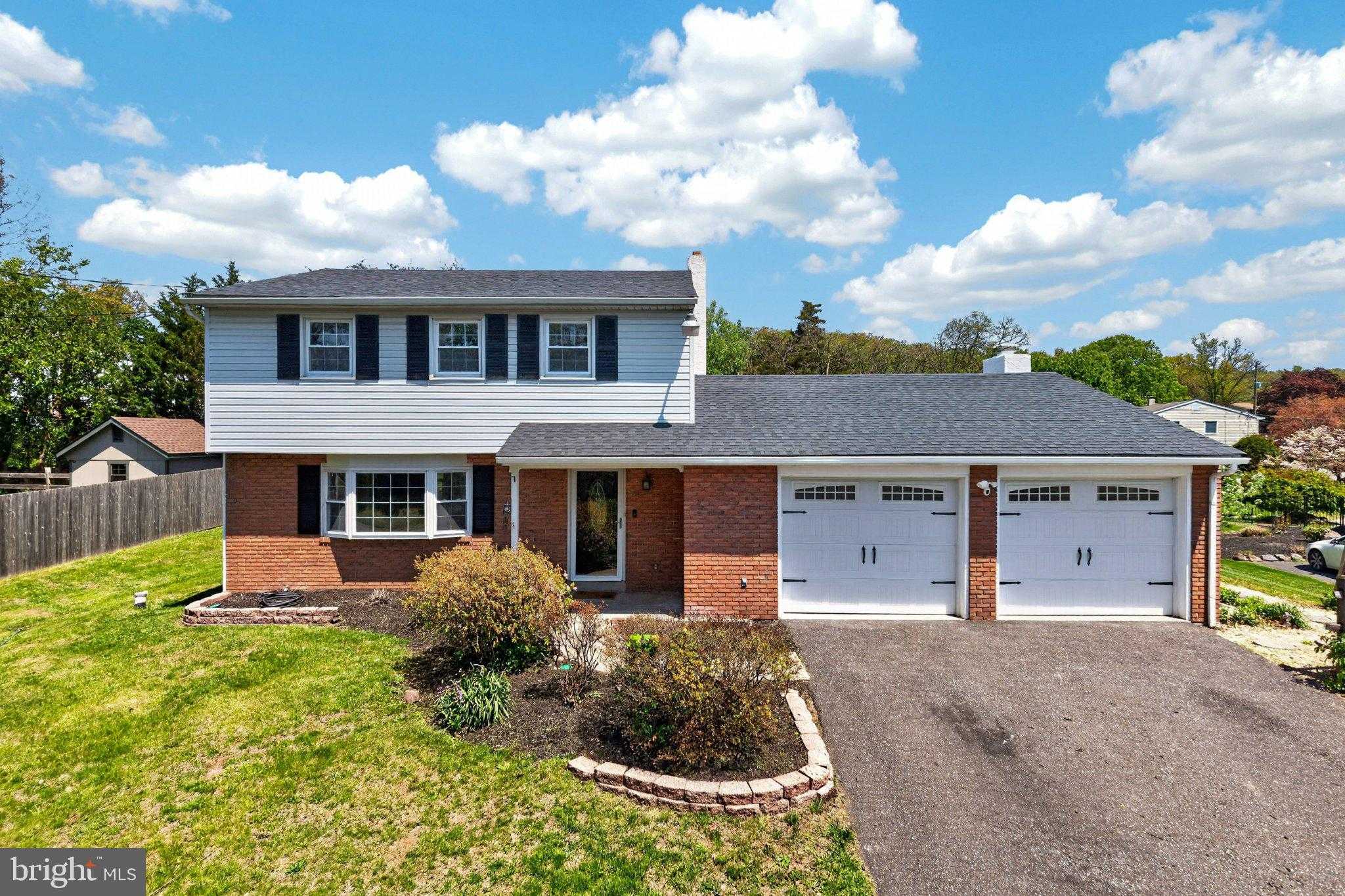 723 Wendy Dr, Pottstown