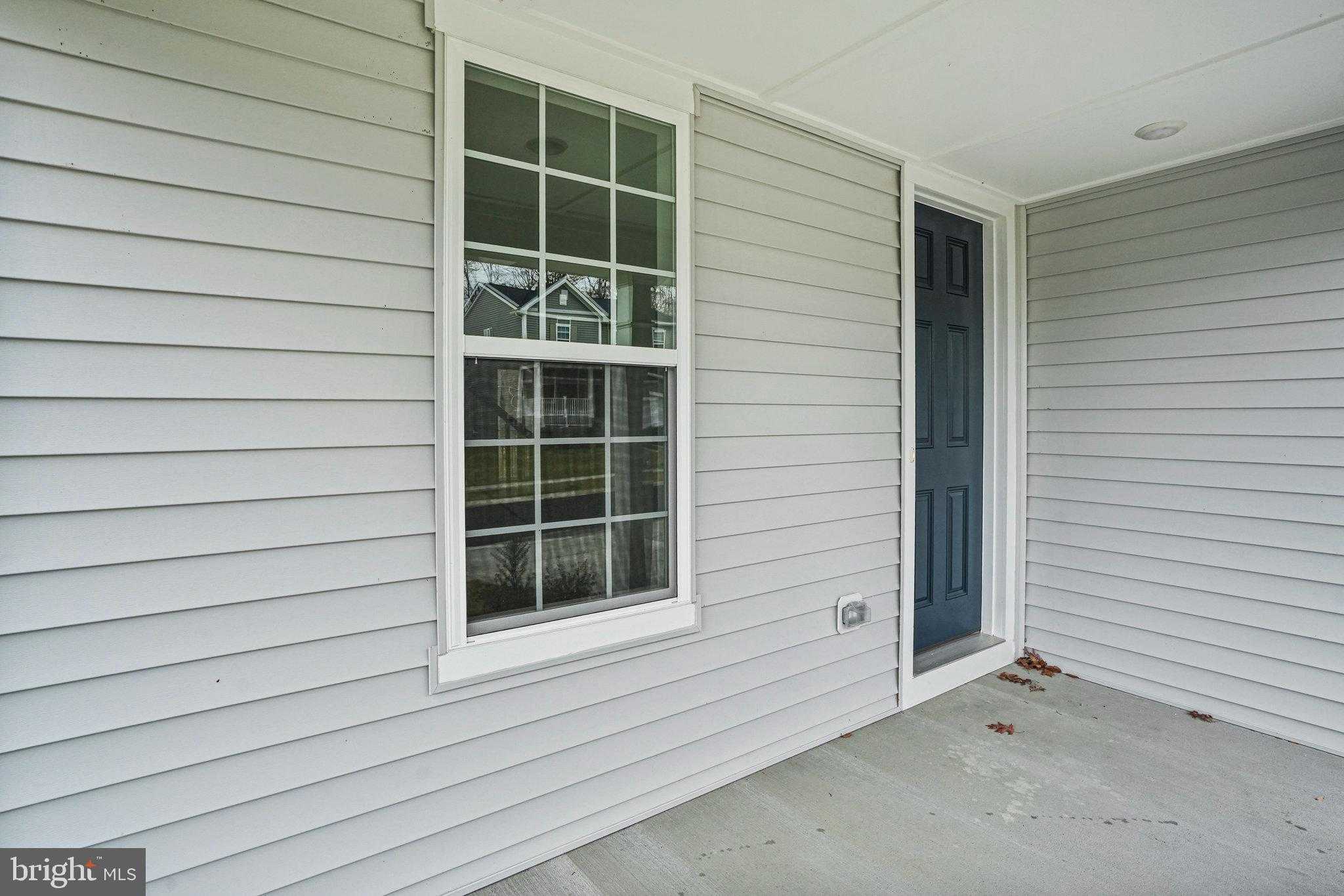 88 Catalpa Dr photo 4