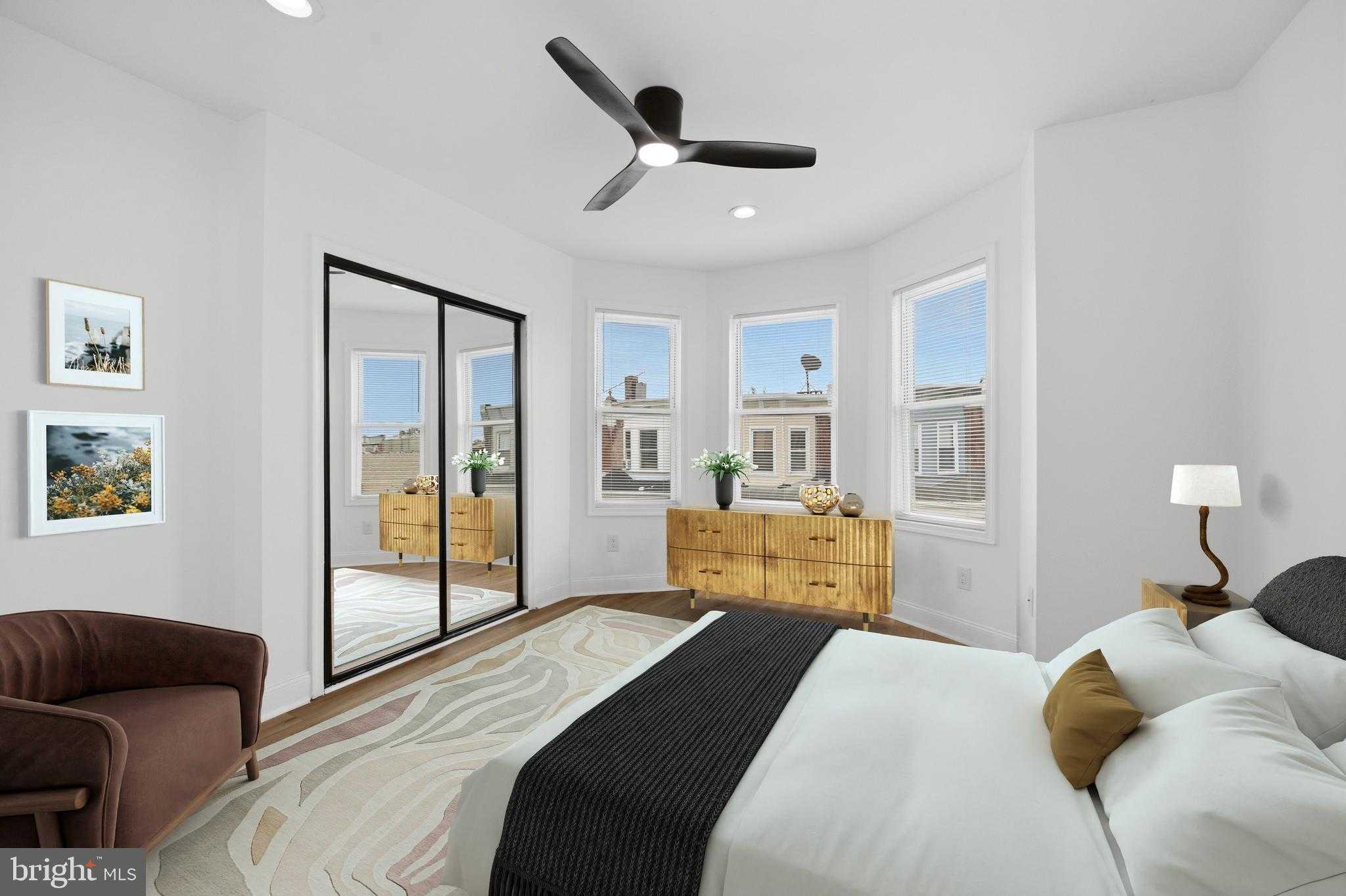 5551 Pemberton St photo 17