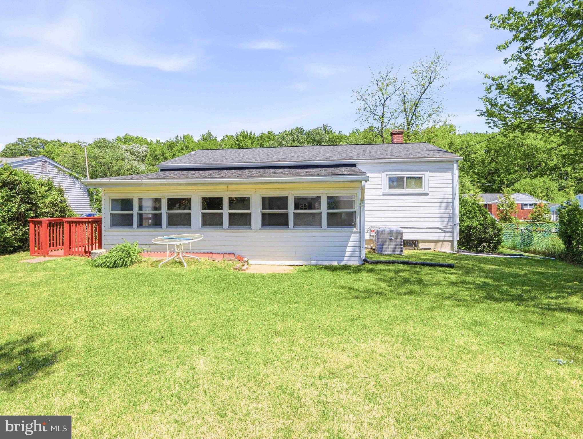 7878 Cheverly Ln photo 28