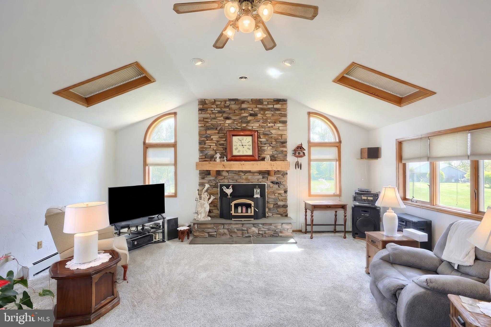 4270 Nursery Rd photo 20