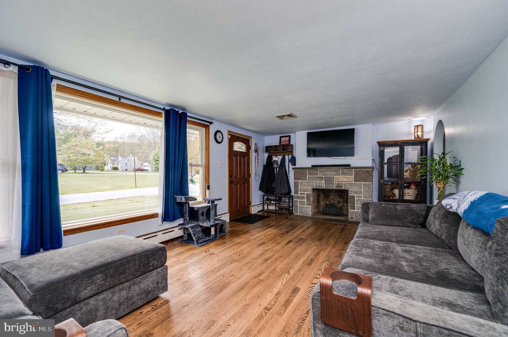 291 Watson Ave photo 34