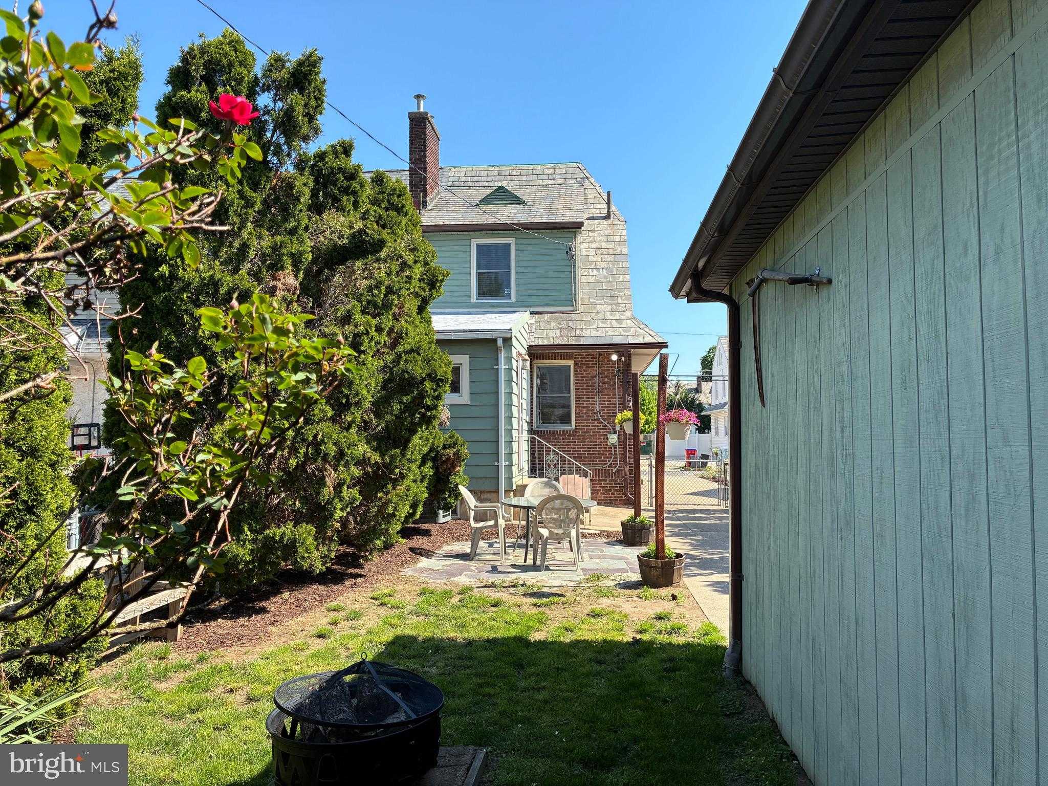 226 Jackson St photo 13