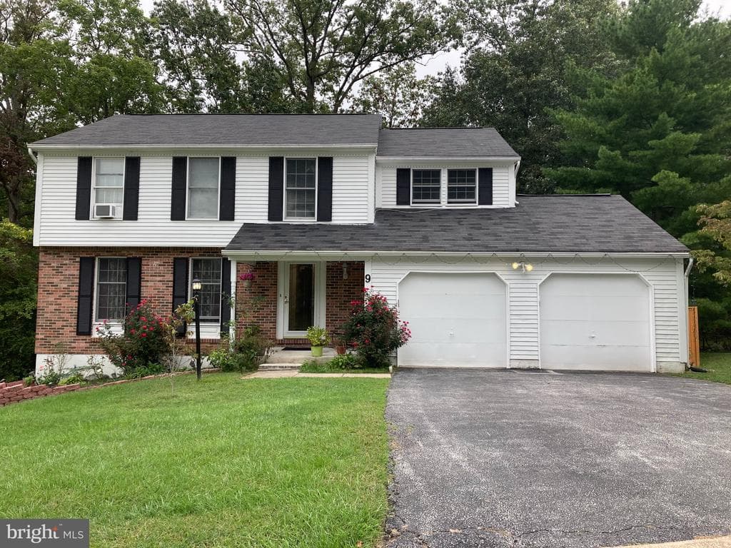 9 Hickory Ridge Court photo 1