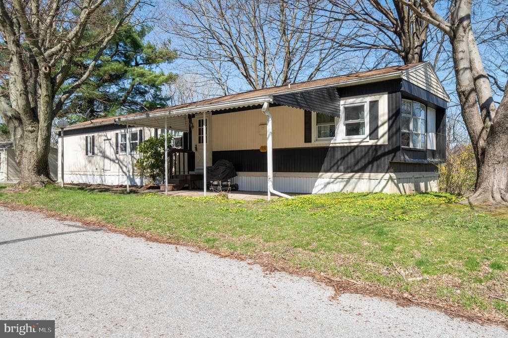 1535 Rome Road photo 1