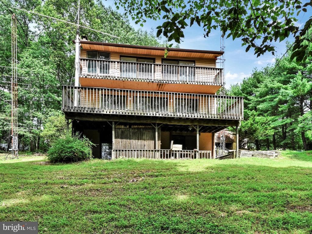 121 Longview Drive photo 1