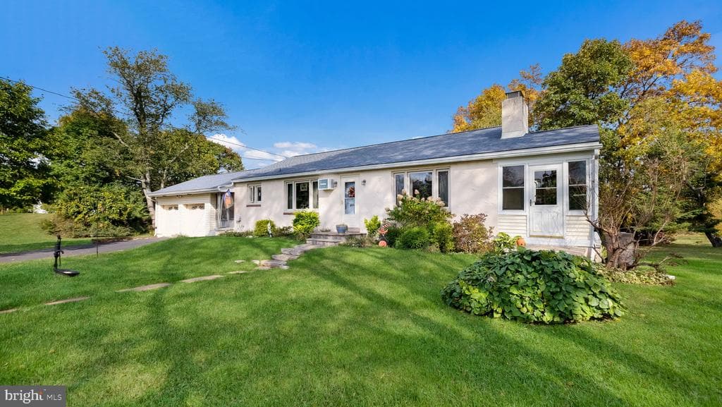2951 Artmar Road photo 1