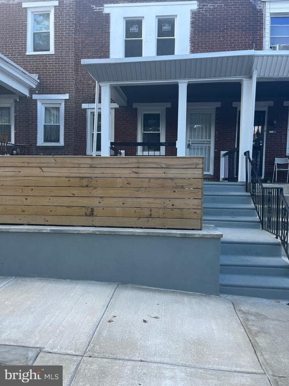 5826 N Lambert Street photo 1