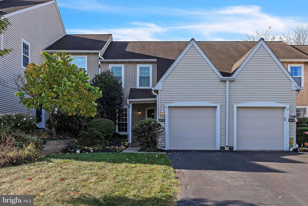 418 Country Club Drive photo 1
