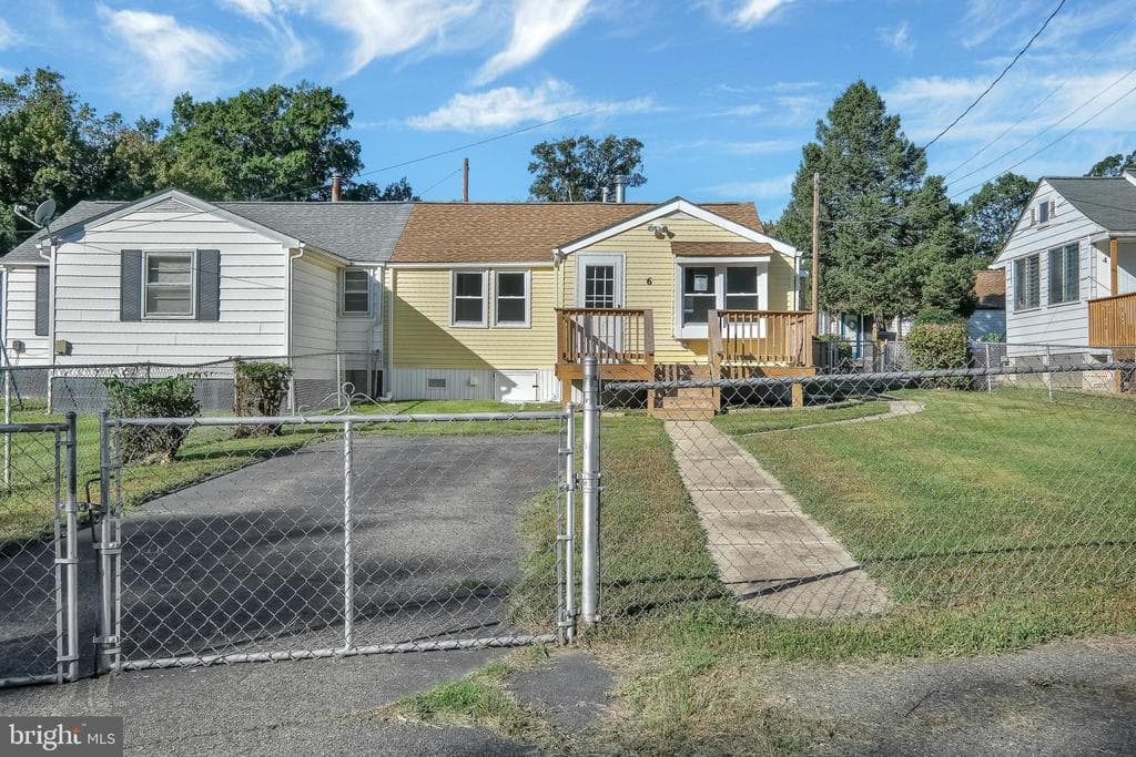 6 Kenwood Place photo 1