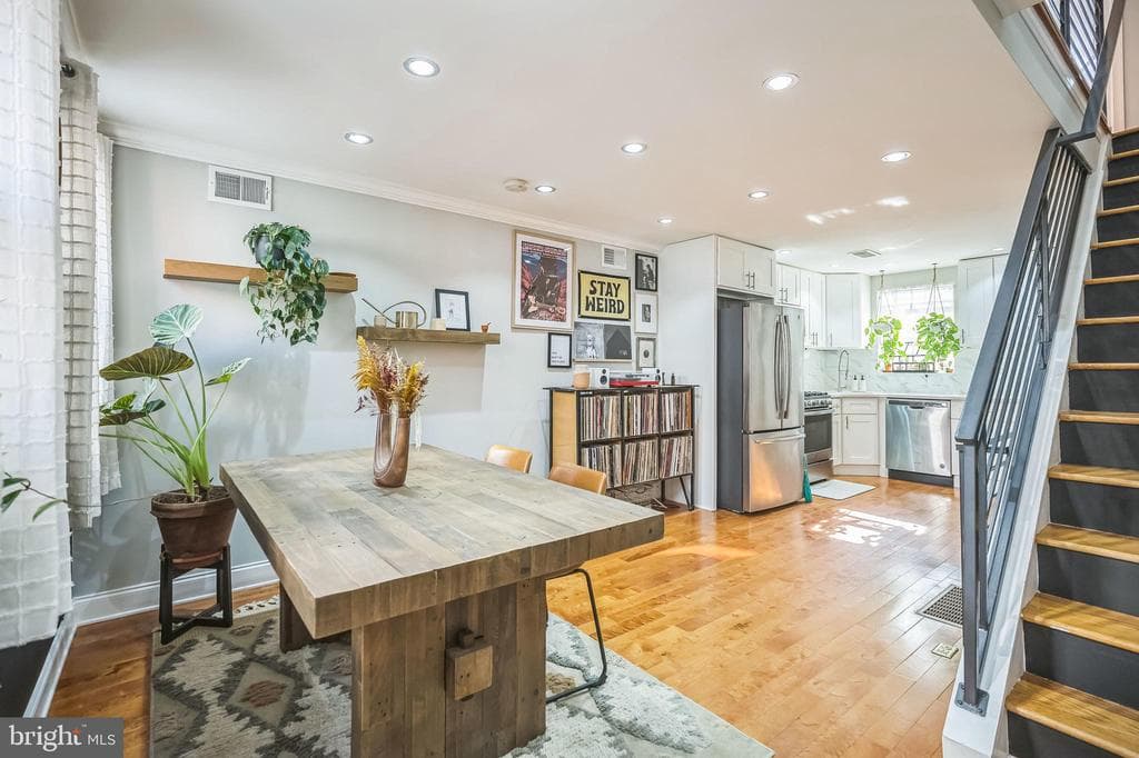 642 Emily Street photo 1