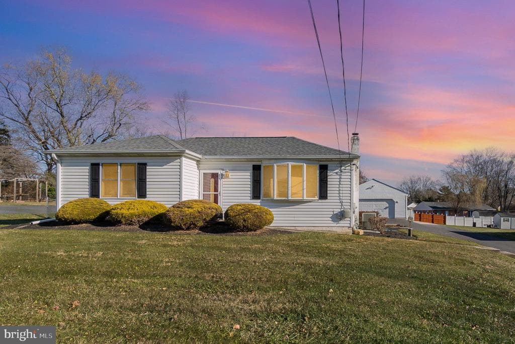 315 S Fountain Green Road photo 1