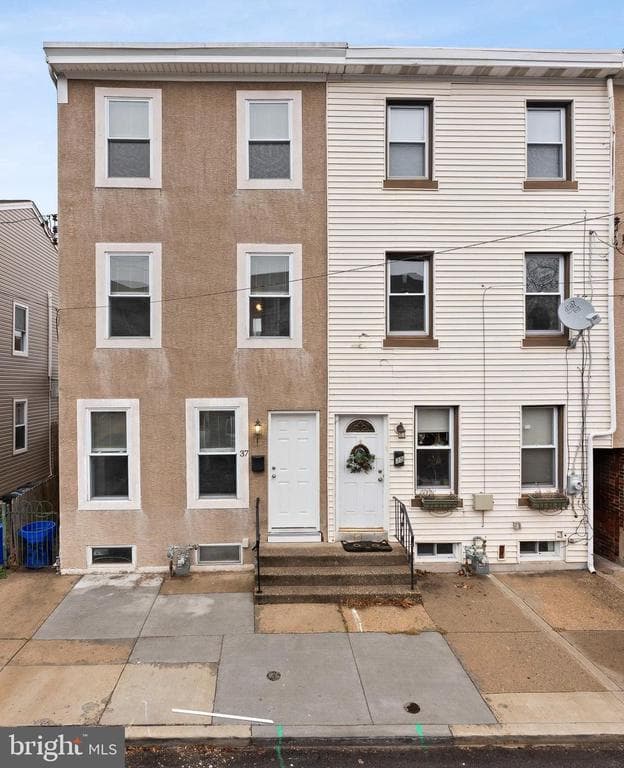 37 2nd Street photo 1