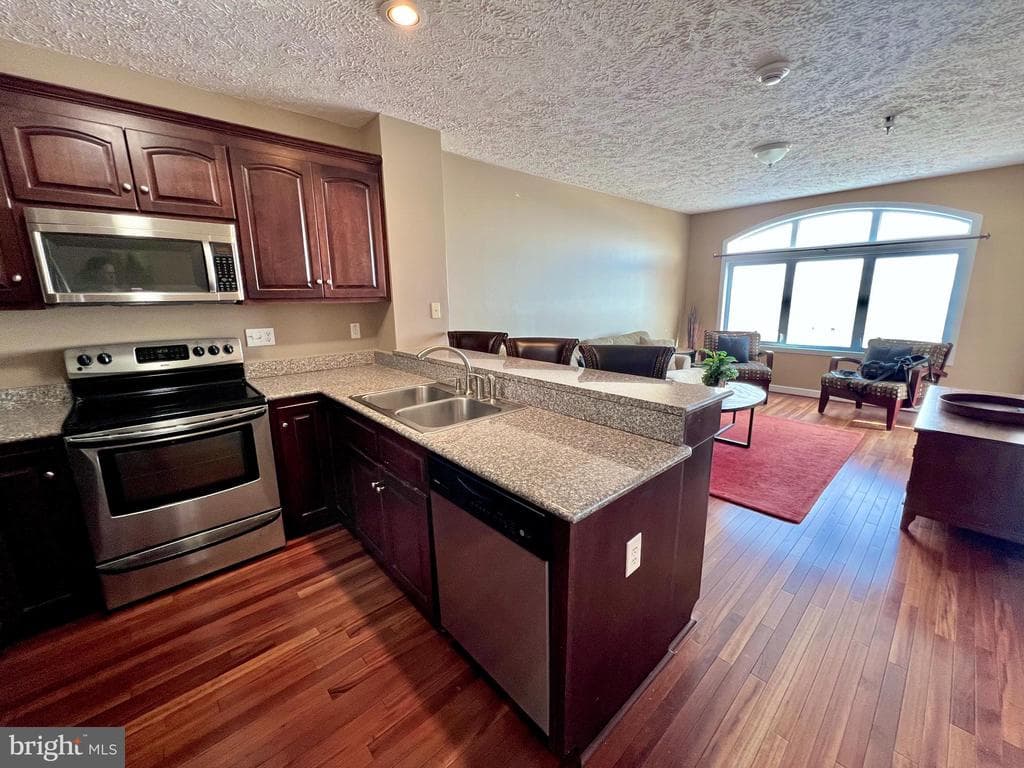 100 Taylor Street #506 photo 1