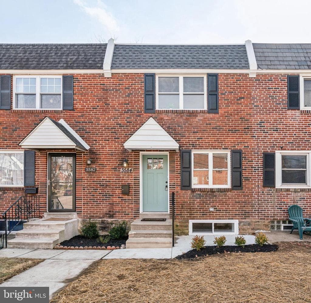 3584 Cresson Street photo 1