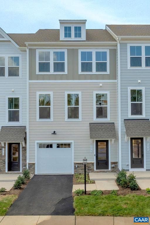 4967 Lexi Ln photo 1