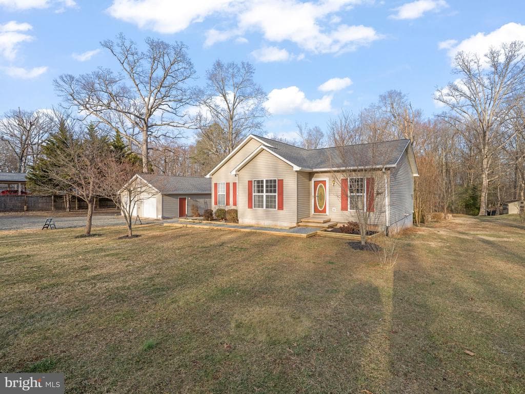 8391 Greenwich Road photo 1