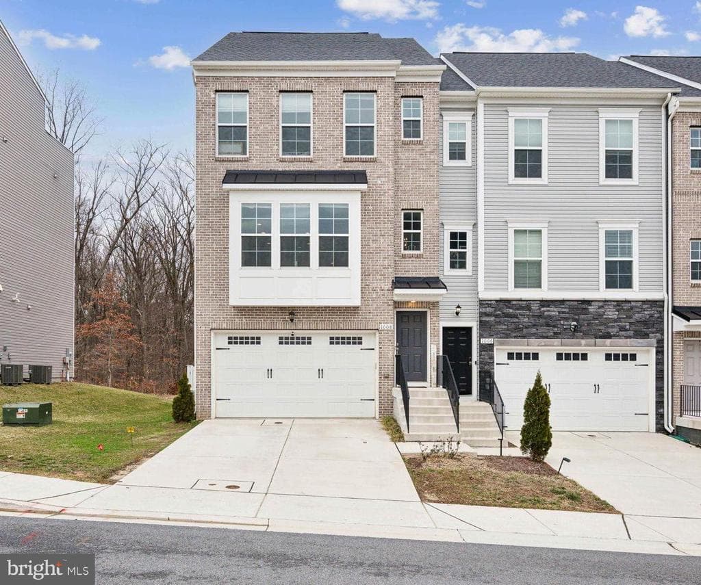 1008 Overlook Way photo 1