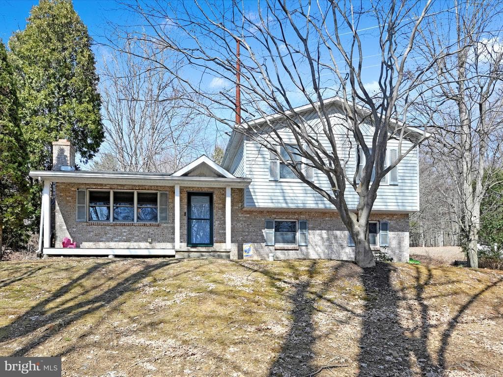 471 Seltzer Road photo 1