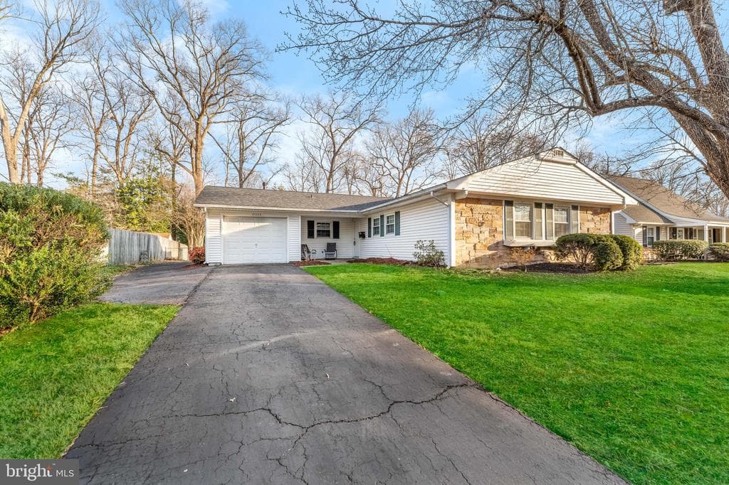 13433 Overbrook Lane photo 1