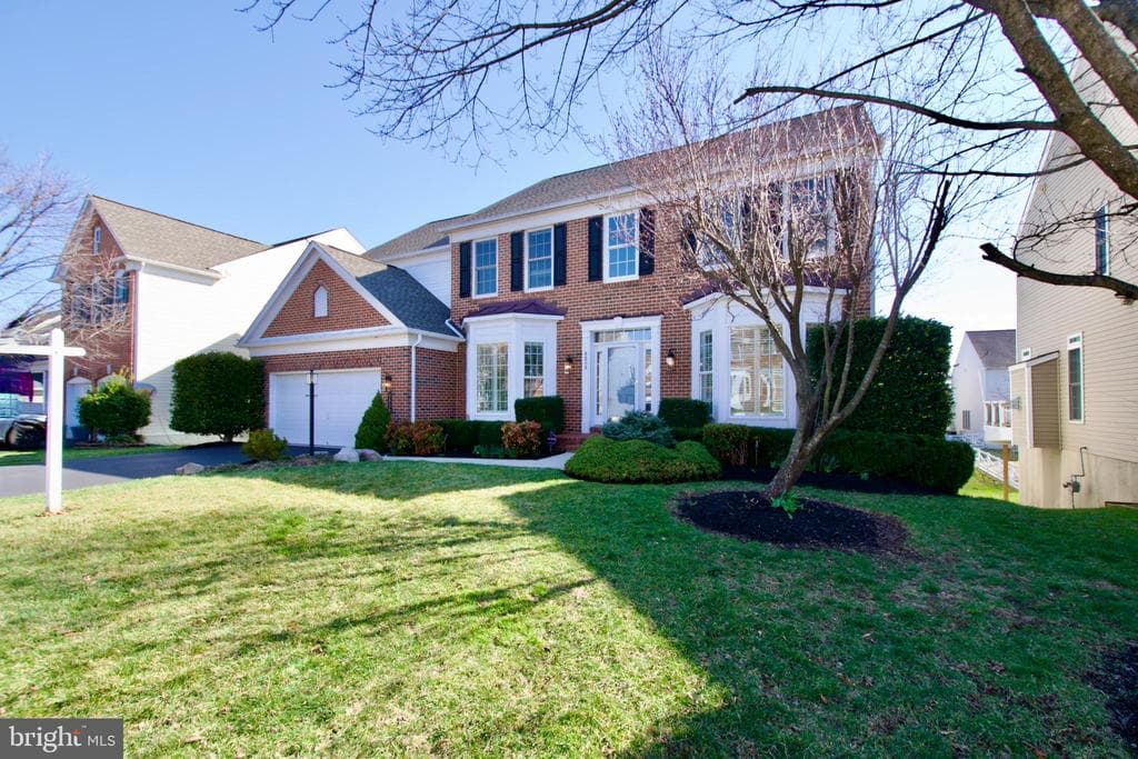 8859 Western Hemlock Way photo 1
