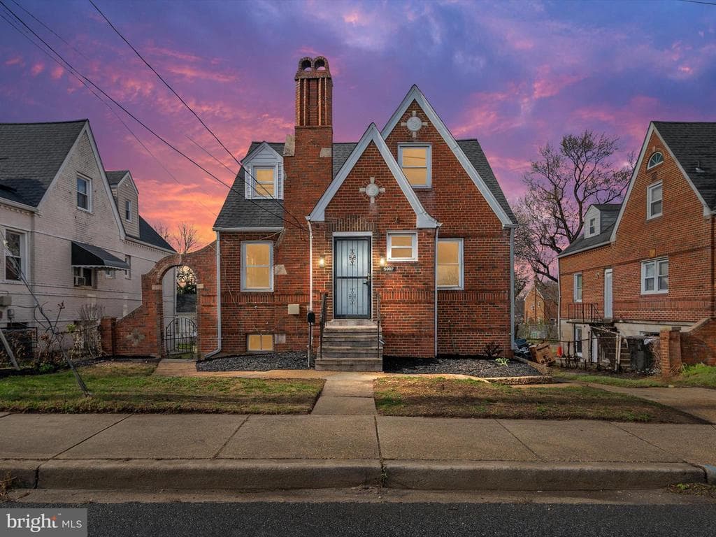 5002 Silver Hill Road photo 1