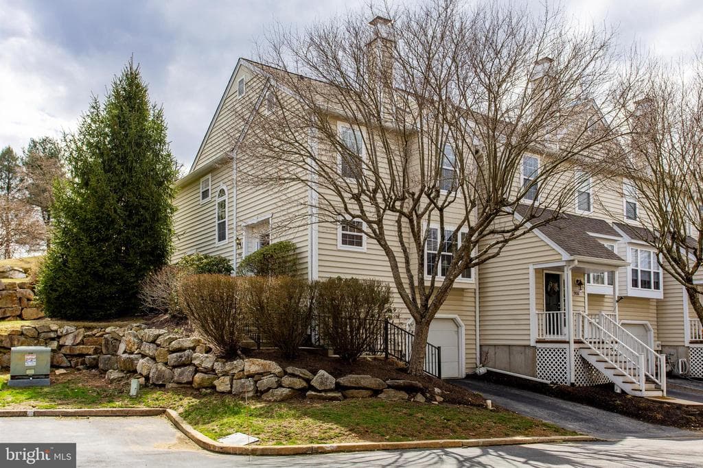 701 Harbour Ridge Lane photo 1
