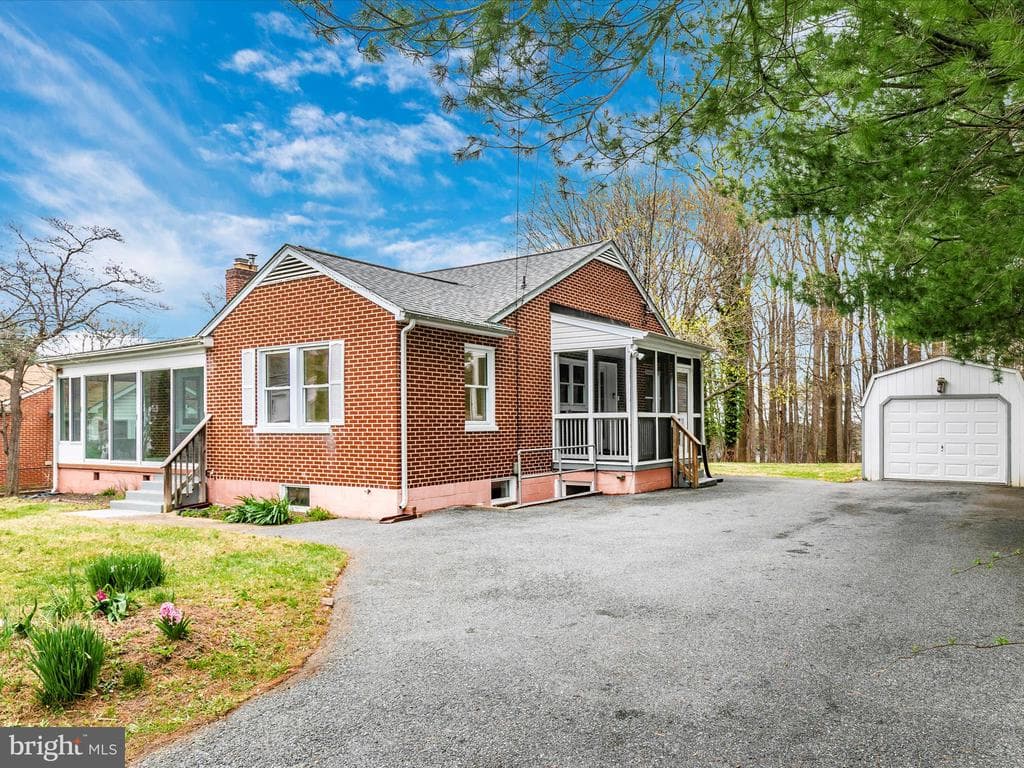 8913 Yellow Springs Road photo 1