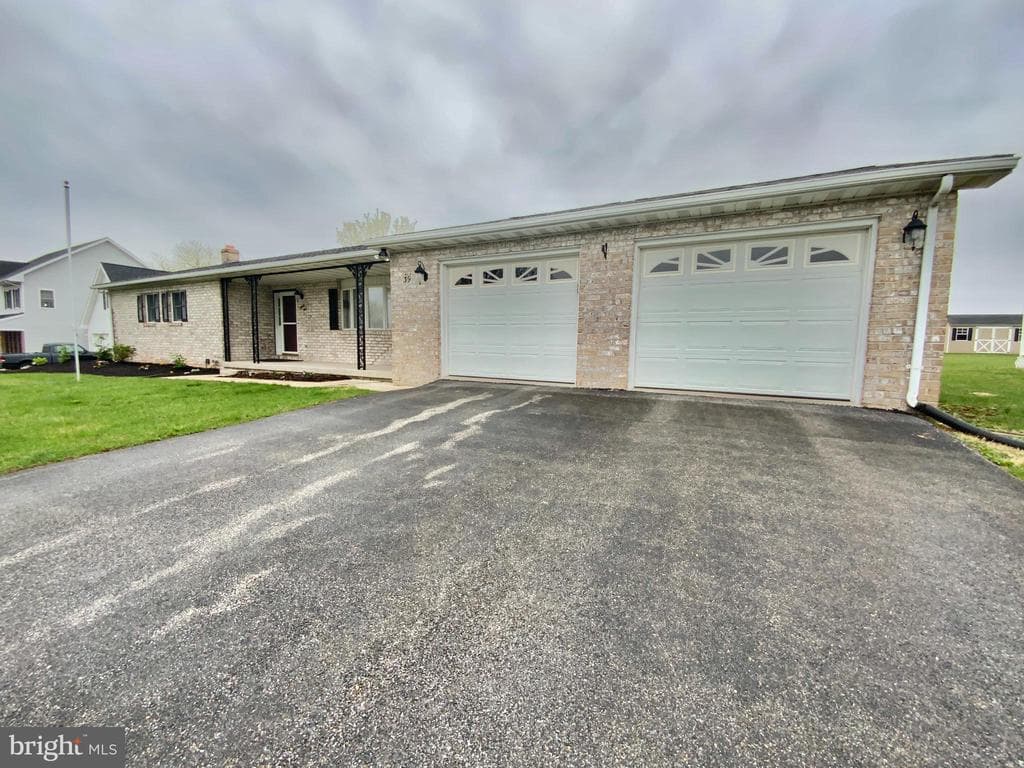 39 Crest View Lane photo 1