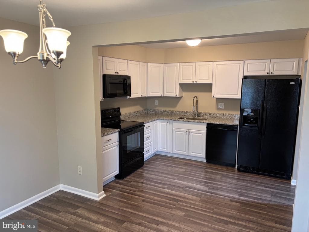 116 Stillmeadow Drive photo 1