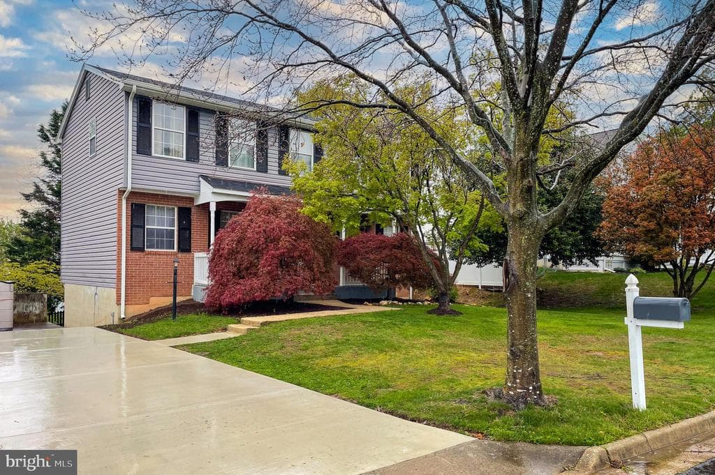 6004 Phillipp Court photo 1