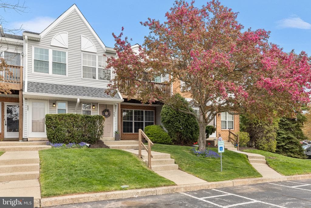 502 Crystal Ln #20a photo 1