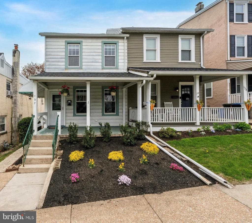 137 E 9th Avenue photo 1