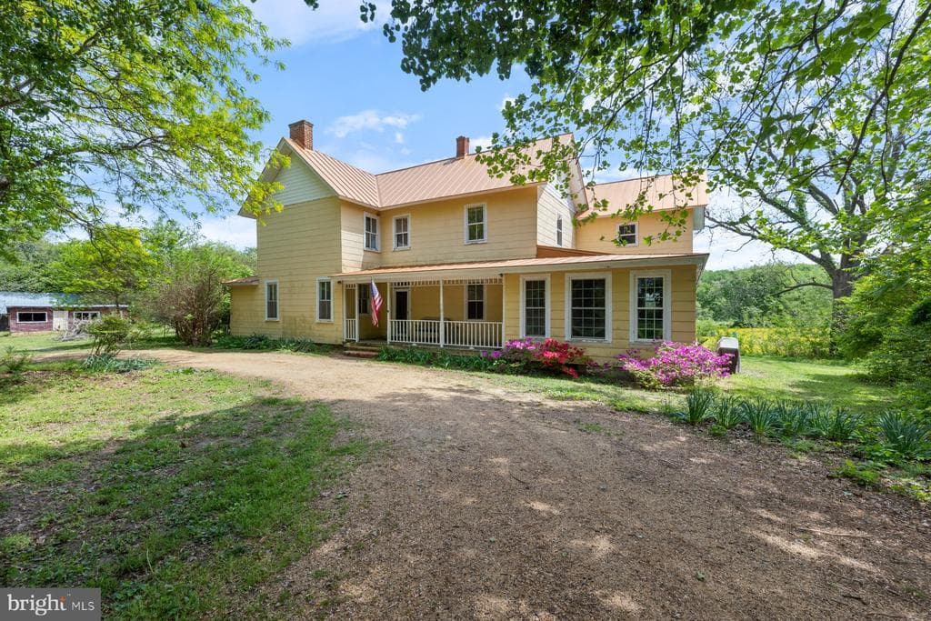 352 Ferry Landing Road photo 1