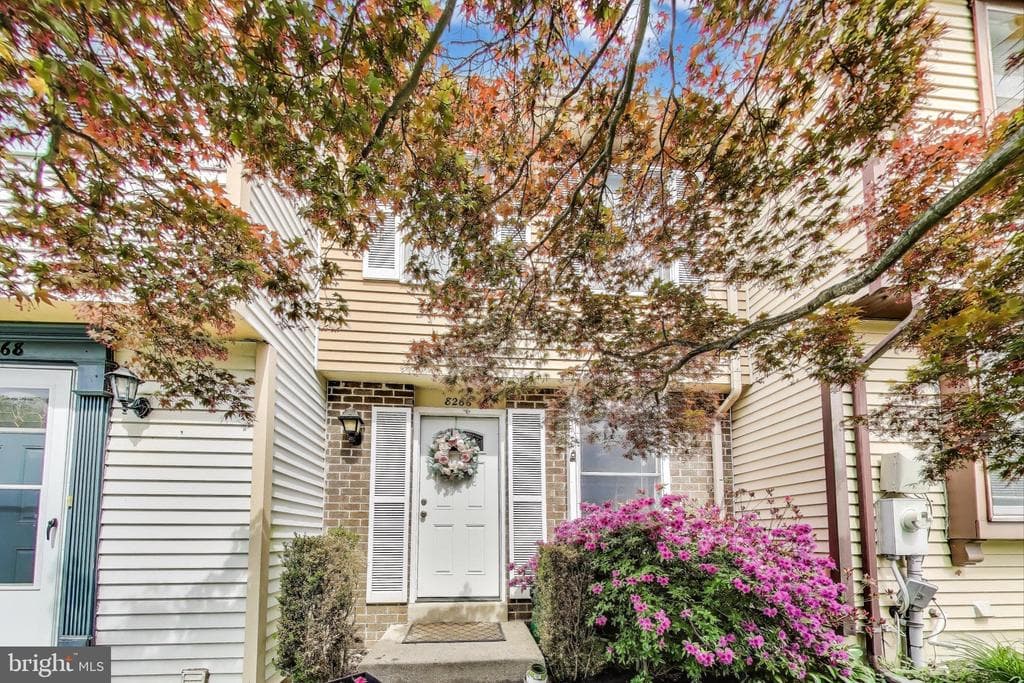 8266 Mary Lee Lane photo 1