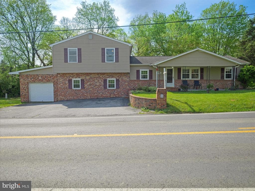 2986 Tabler Station photo 1