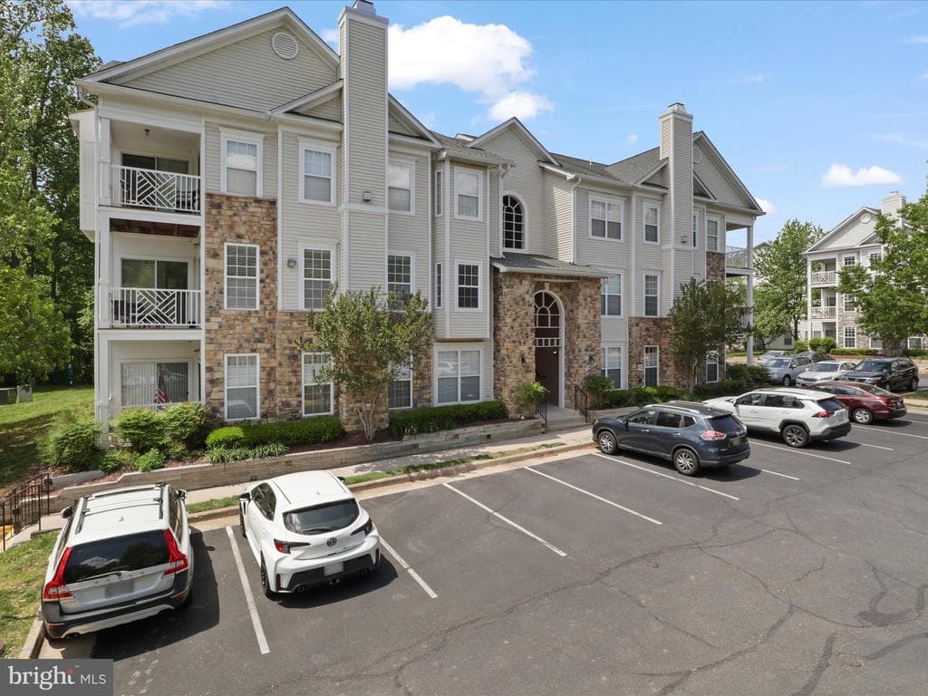 5982 Founders Hill Court #201 photo 1