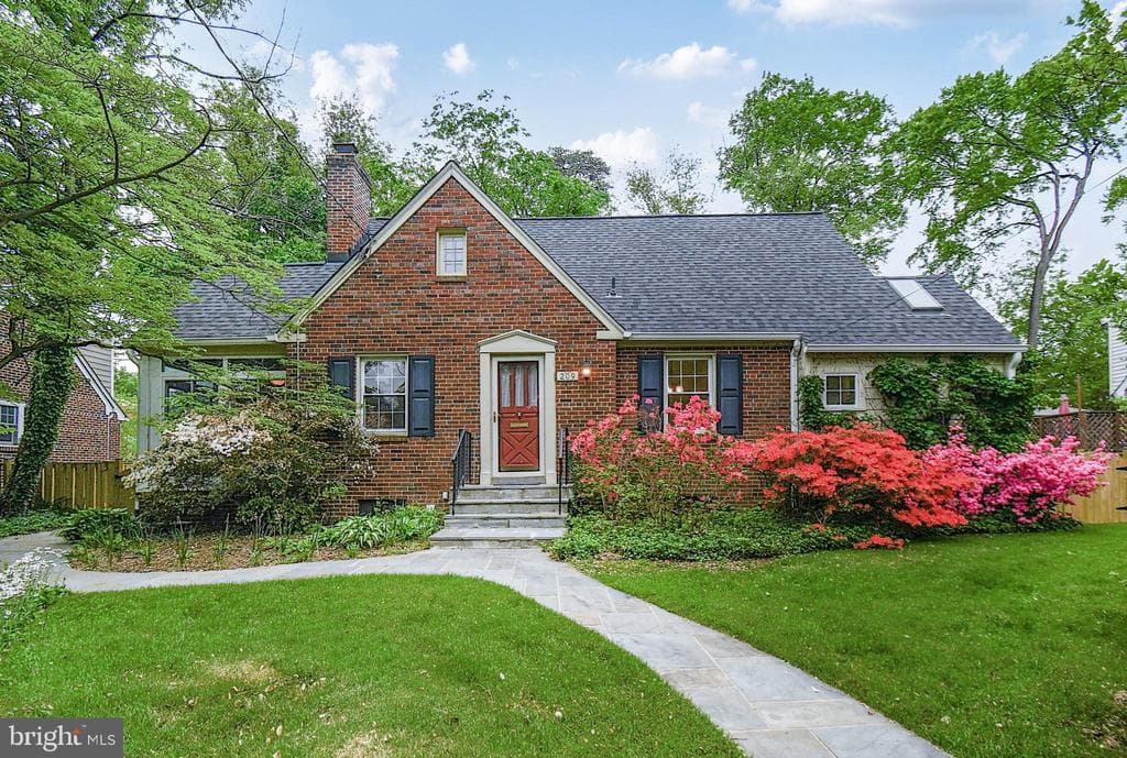 209 Hillmoor Drive photo 1