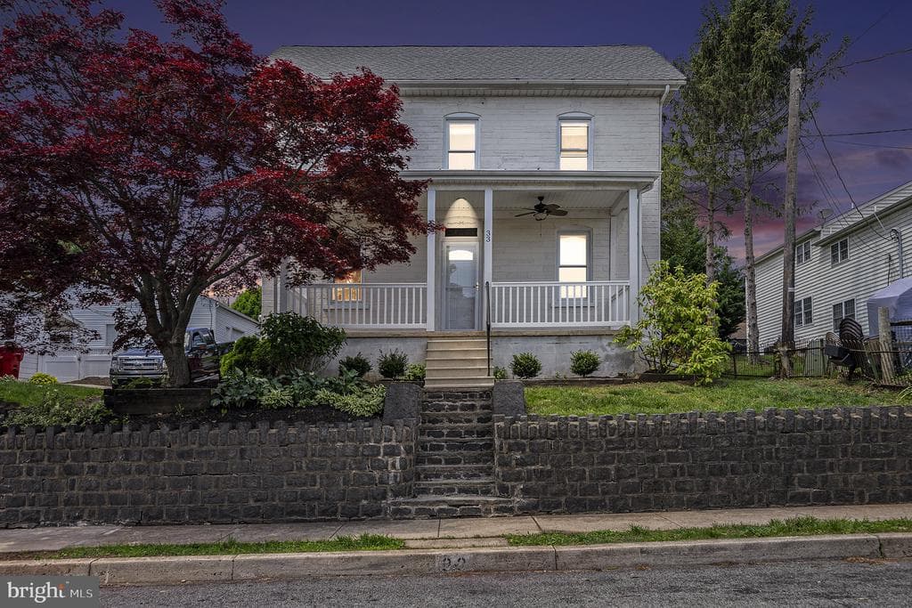 33 Green Street photo 1