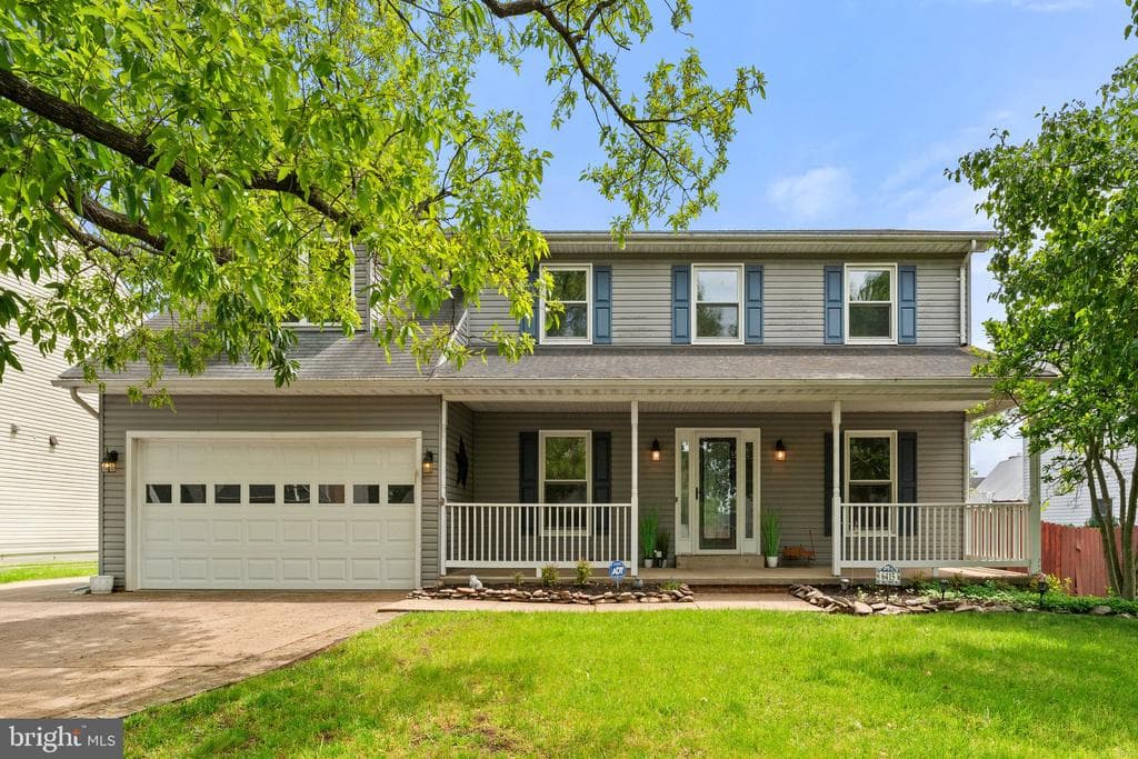 6415 Beales Court photo 1