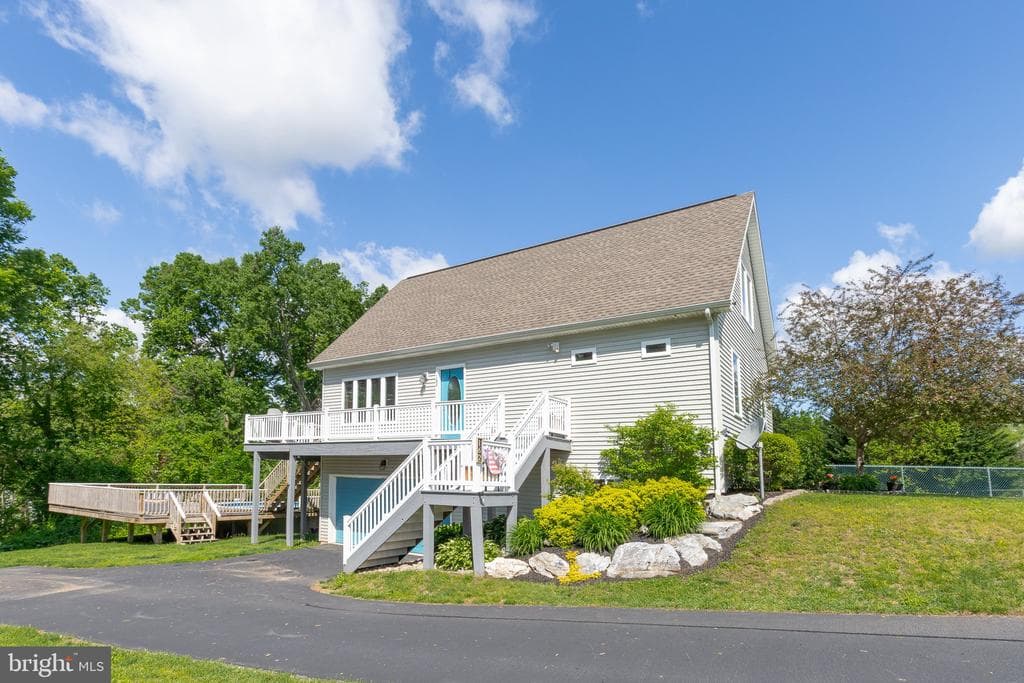 162 Overlook Drive photo 1