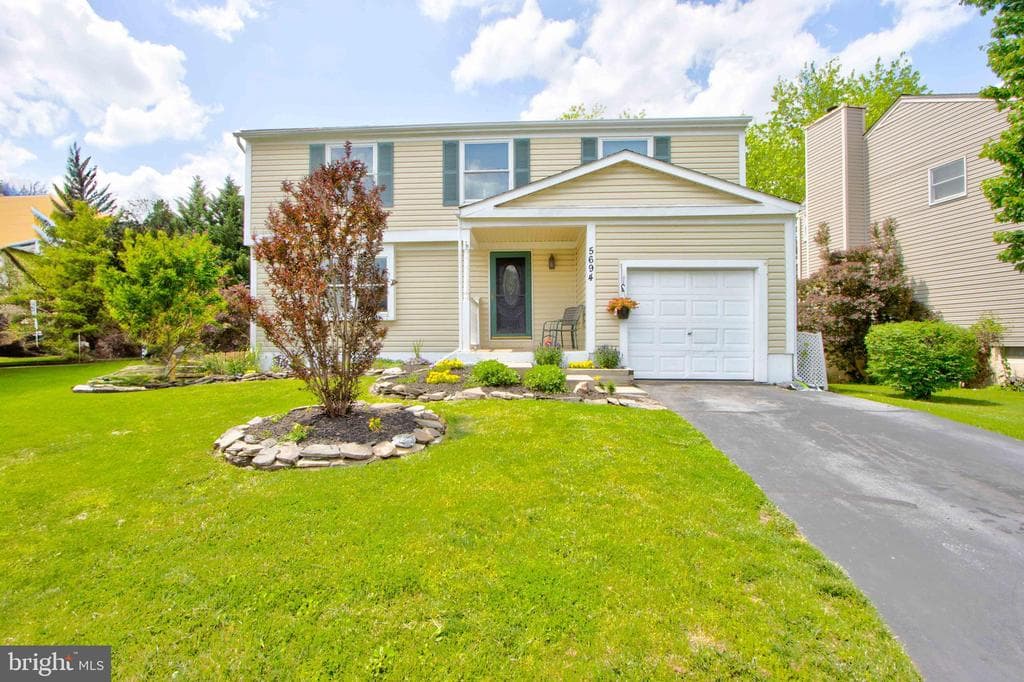 5694 Singletree Drive photo 1