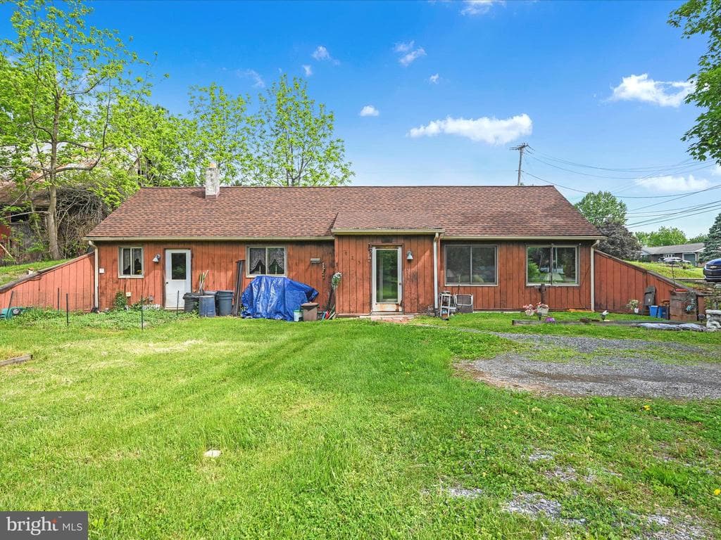 925 Mount Zion Road photo 1
